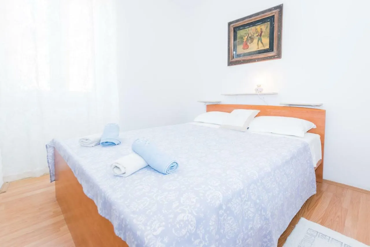 Beautiful Rustical Apt Ana In The Heart Of Rovinj