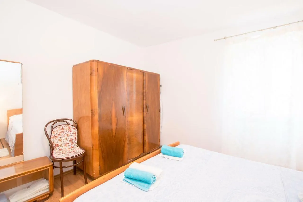 Beautiful Rustical Apt Ana In The Heart Of Rovinj 0*,