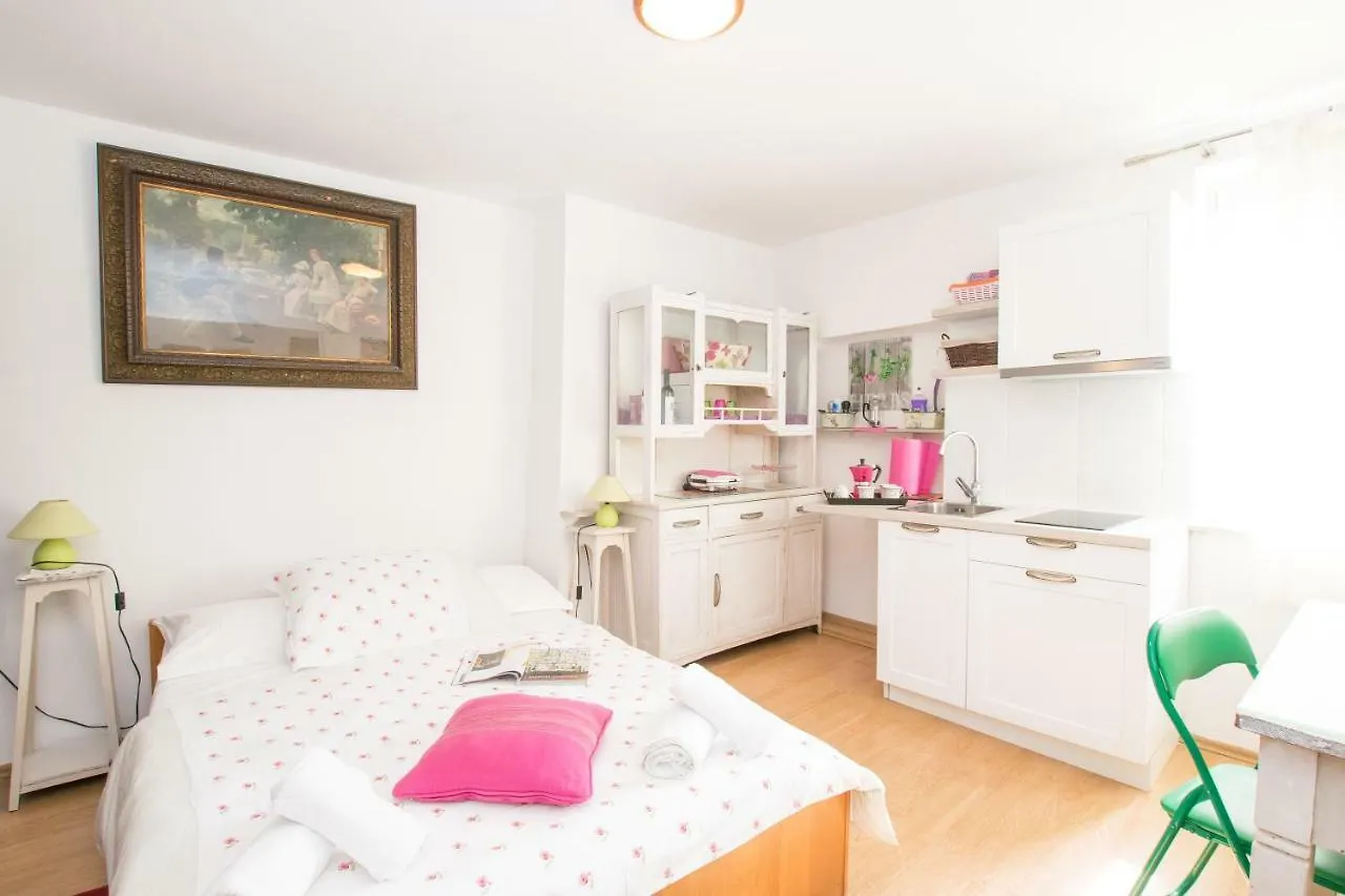 Apartment Beautiful Rustical Apt Ana In The Heart Of Rovinj Croatia