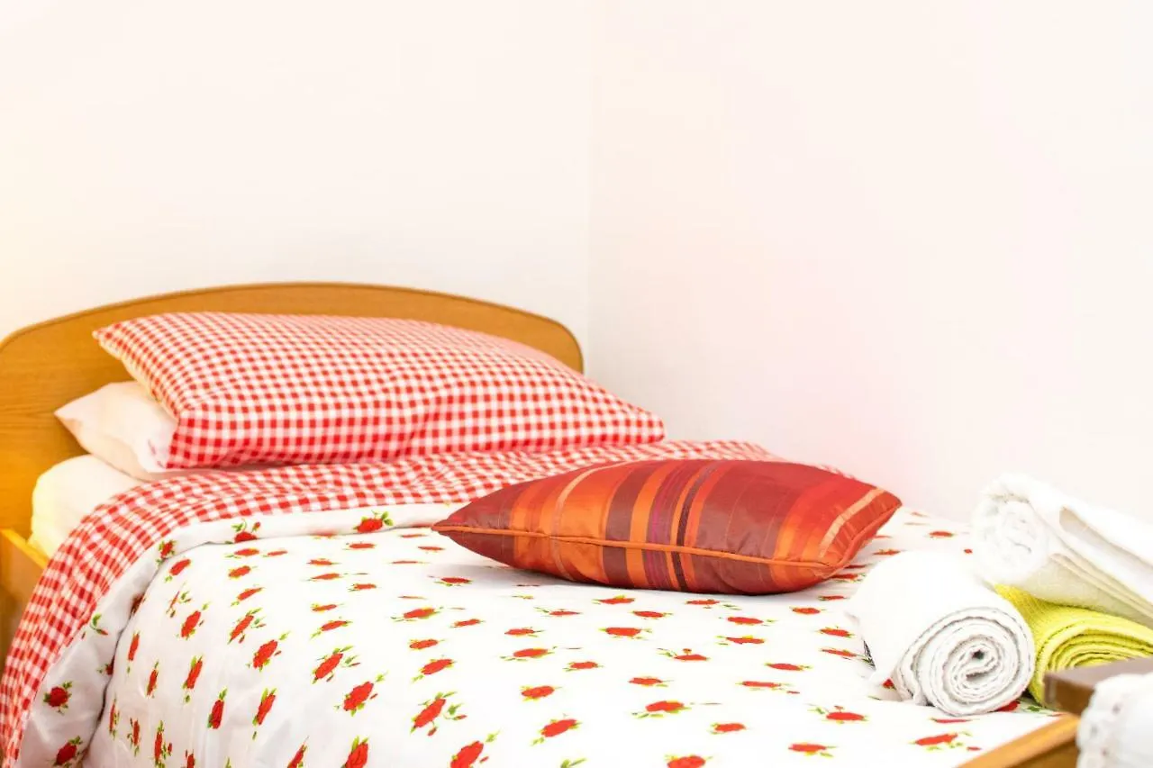 Beautiful Rustical Apt Ana In The Heart Of Rovinj 0*,