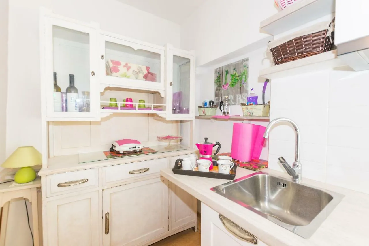 Beautiful Rustical Apt Ana In The Heart Of Rovinj Kroatië